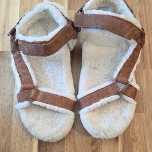 Vionic Brown and Cream Women's Sandals